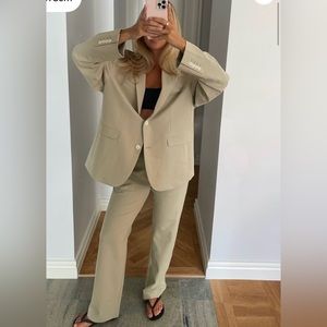 Djerf Avenue first choice pants in greige Size Xs (altered)